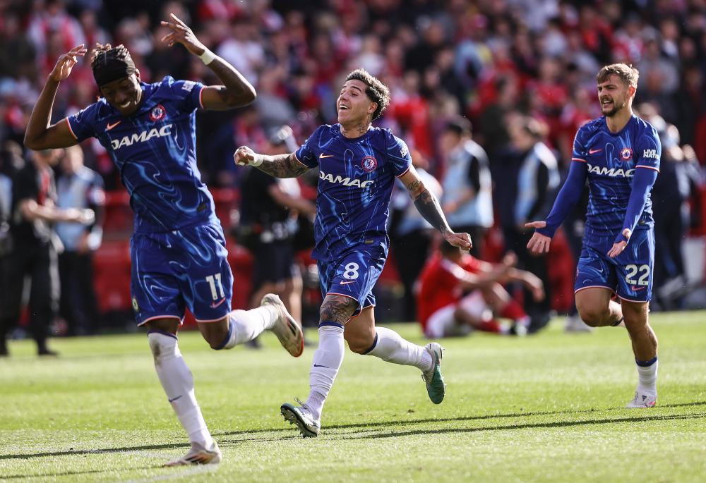 阿莫林曝曼联逆转内幕！爱将芒特有突破，除了进球还有一举获赞誉